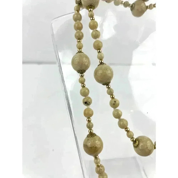 Natural Stone Beige Beaded Necklace 31" Long Various Size Beads - Picture 10 of 12